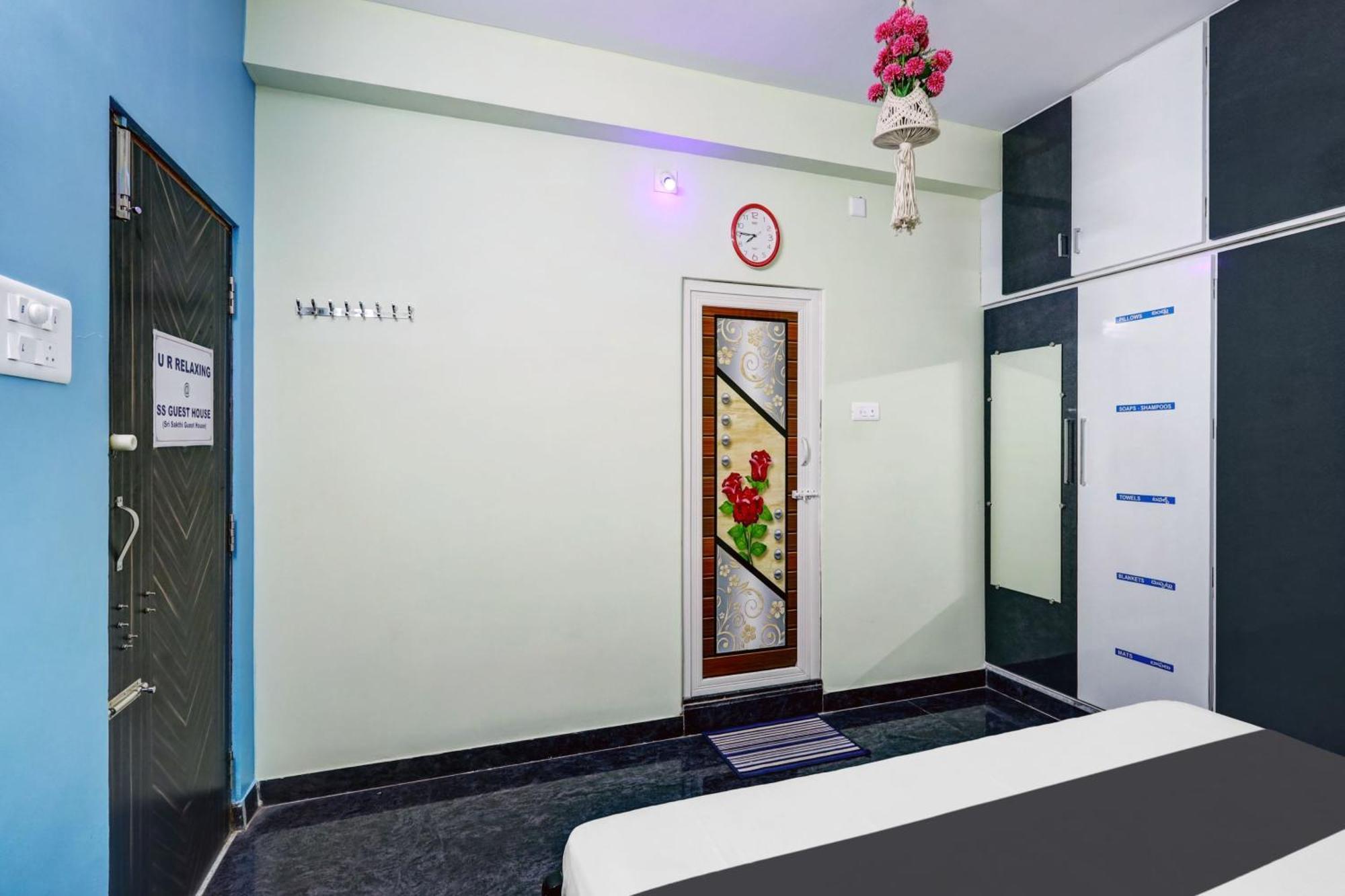 Sri Sakthi Home Stay - Beyond The Expectations- 10 To 15 Minutes Drive From Railway Station And Bus Station Tirupati Exteriör bild